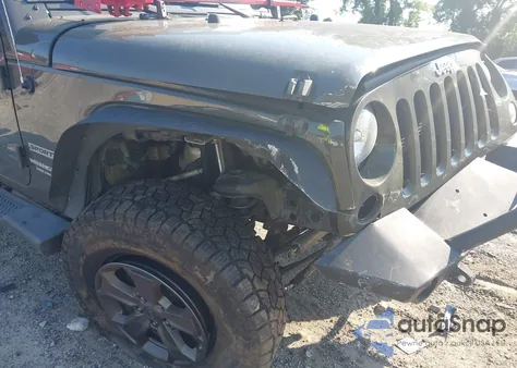 2015 Jeep Wrangler Unlimited Sport z USA, uszkodzony, nr VIN 1C4BJWDG4FL736026